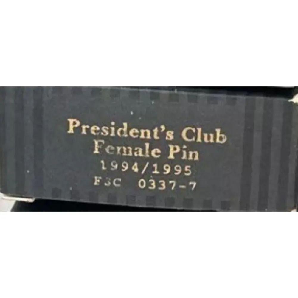 Avon vintage president's club female pin Initial PC lavender